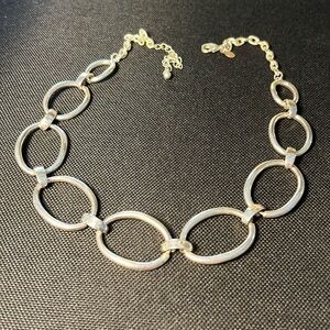 Premier Designs Silver tone graduated ovals necklace